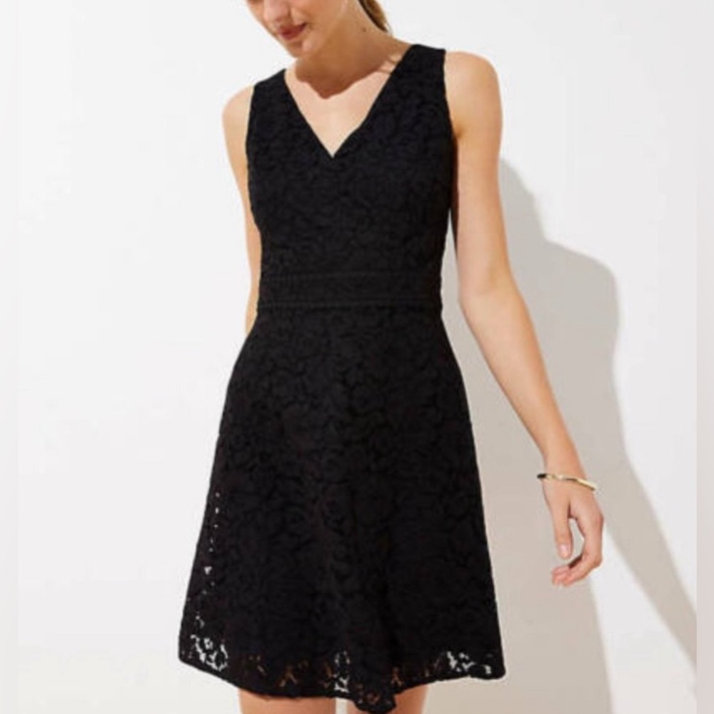 LOFT DOUBLE VNECK BLACK SLEEVELESS LACE DRESS SIZE 4 NWT
